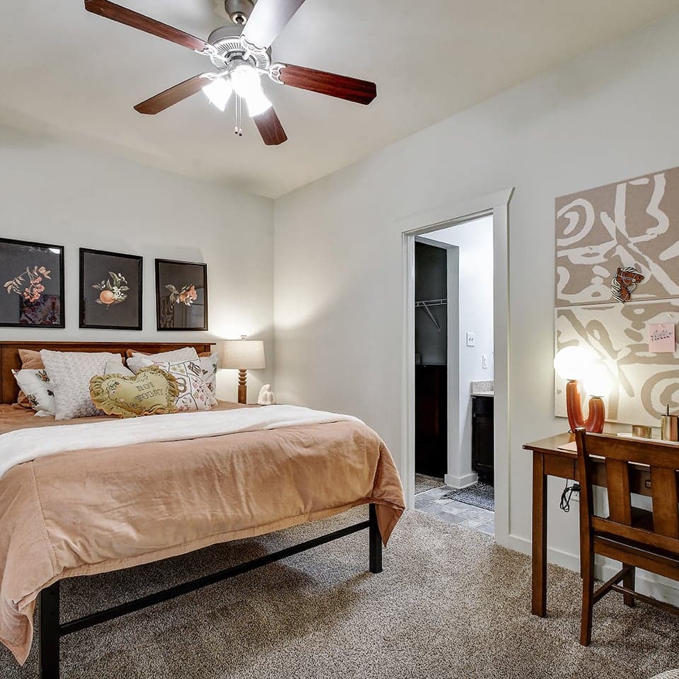 1415_Craddock_Avenue_0014