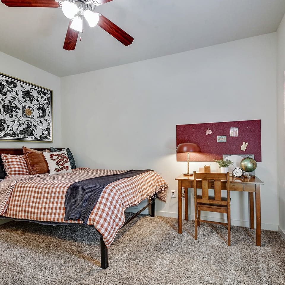 1415_Craddock_Avenue_0022