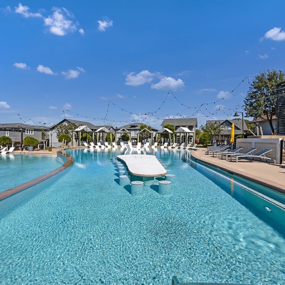 Cottages-at-San-Marcos—Amenities—Pool-Deck-(6)